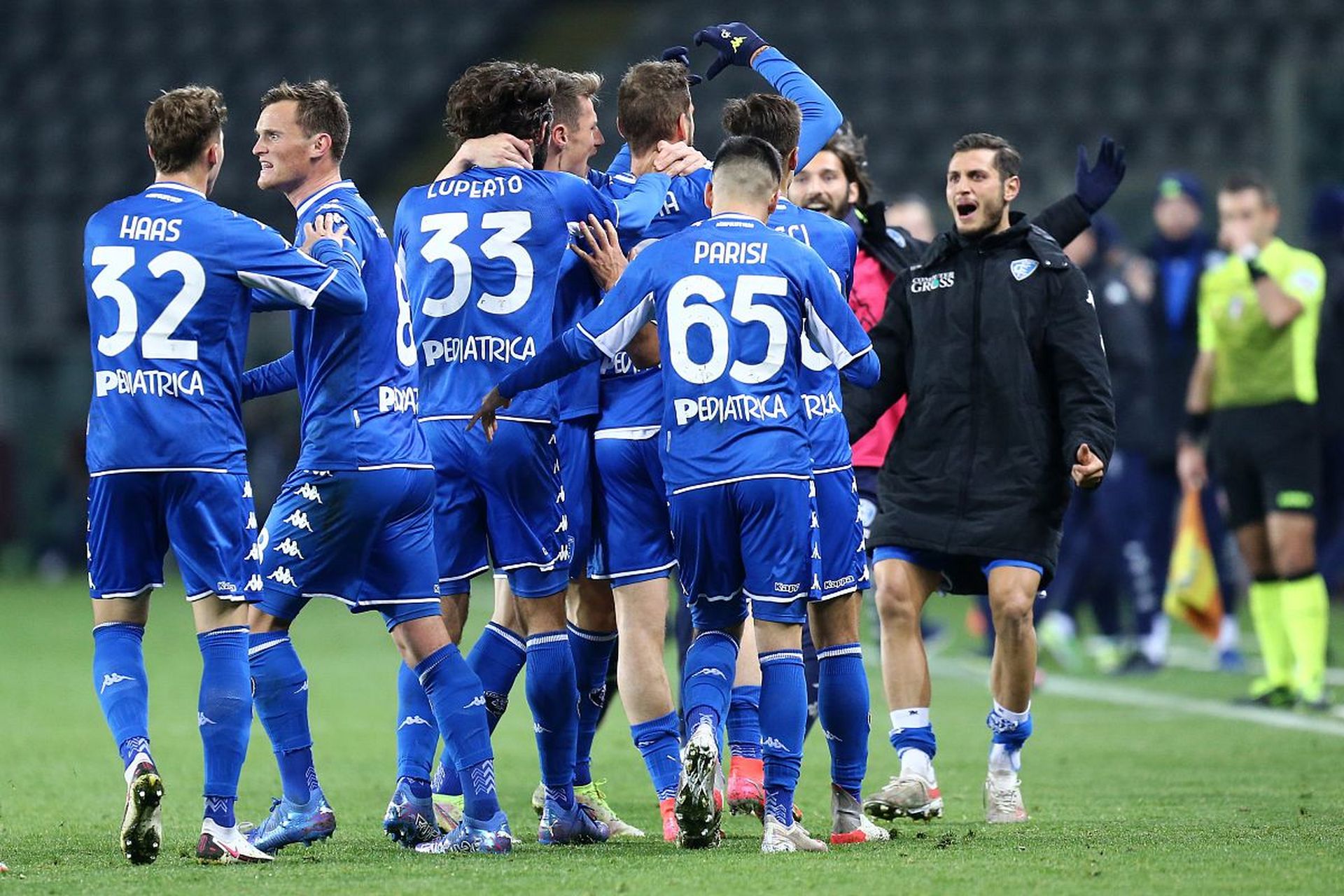 远超对手 远超对手